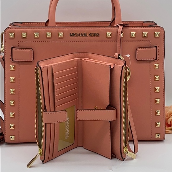 MICHAEL KORS RAYNE MD EW SATCHEL & WRISTLET SET - Picture 7 of 16